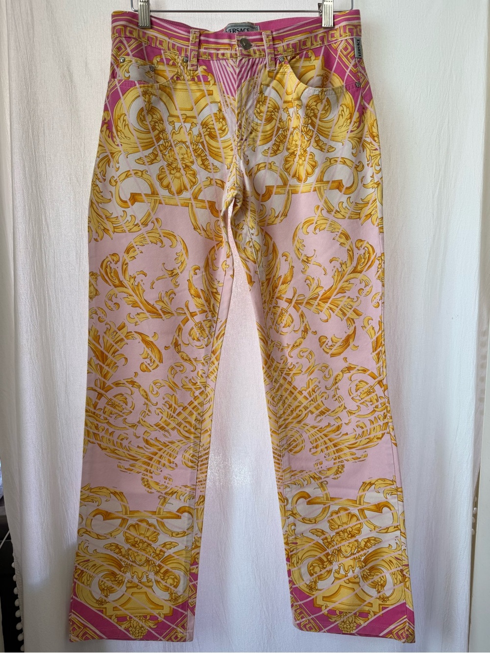 Vintage Versace Rosa Barocco Pink and Gold Print Jeans sz 42 (US 6)
